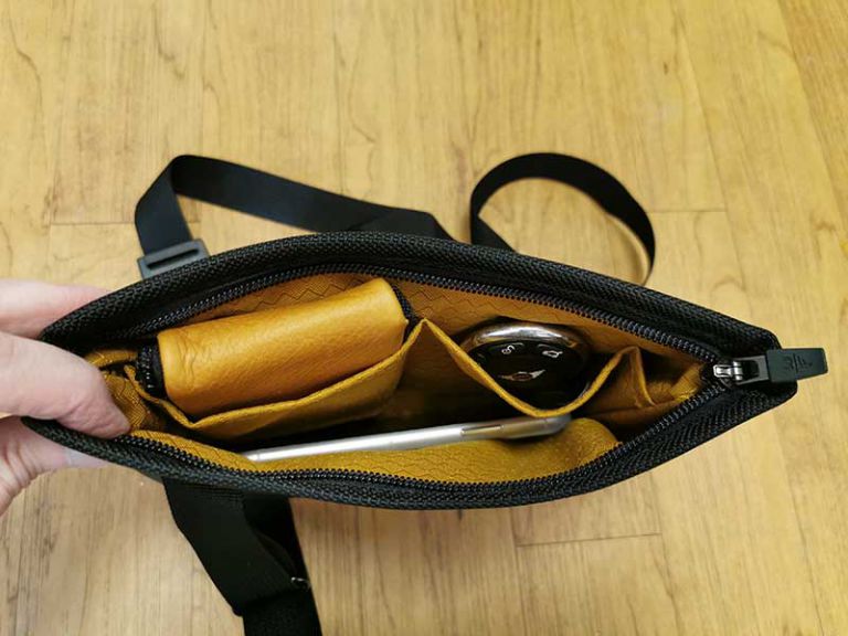 WaterField Designs Marqui crossbody pouch review - The Gadgeteer