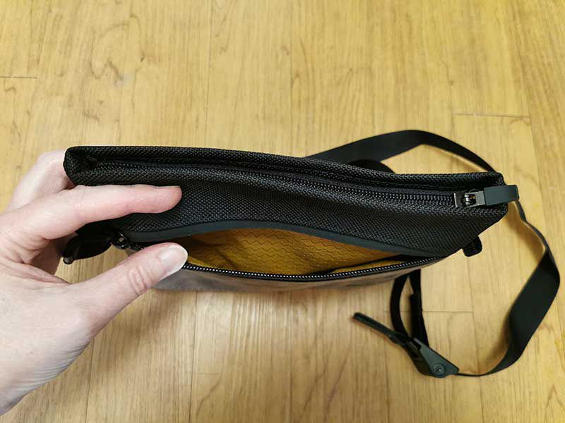 WaterField Designs Marqui crossbody pouch review - The Gadgeteer
