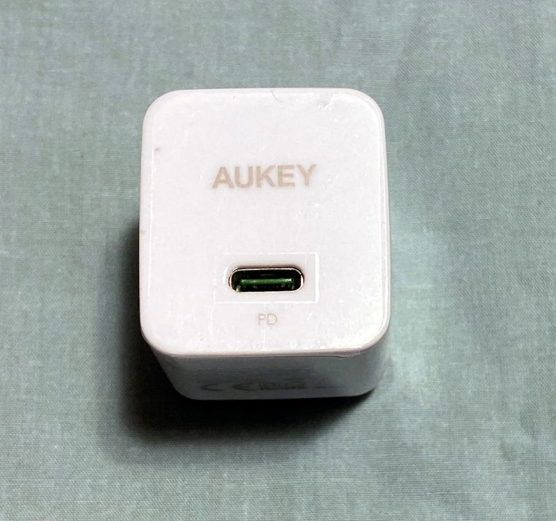 Aukey Omni Power 04