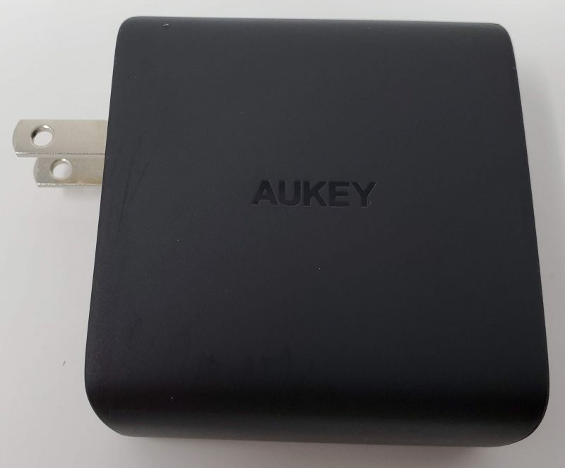 aukey focus duo wall charger 2