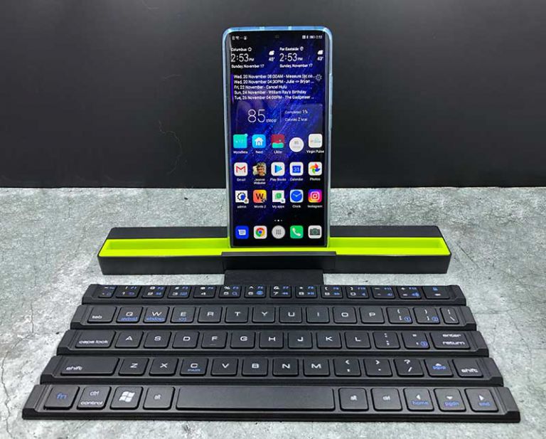 Foldable Stick Bluetooth keyboard review - The Gadgeteer