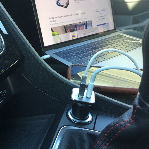 charger port in car