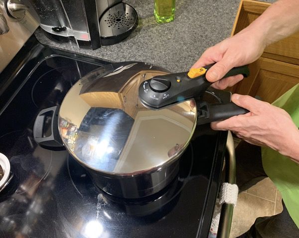 ZAVOR Duo Pressure Cooker review - The Gadgeteer