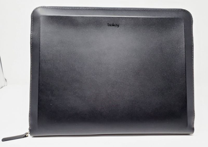 Bellroy Tech Folio front view