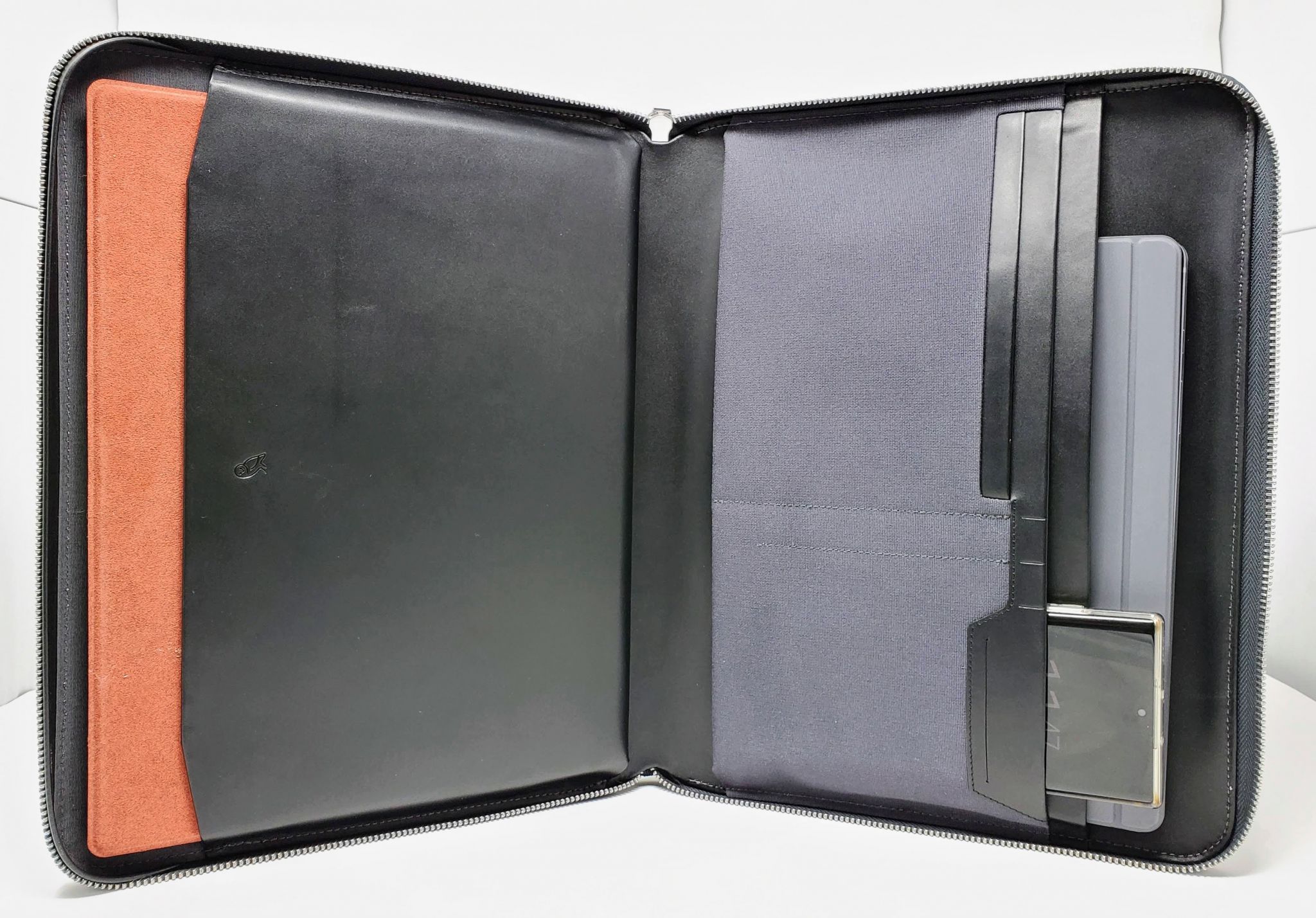 Bellroy Tech Folio review - Traveling in style with your tech - The ...