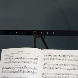 BenQ PianoLight piano eye care lamp review