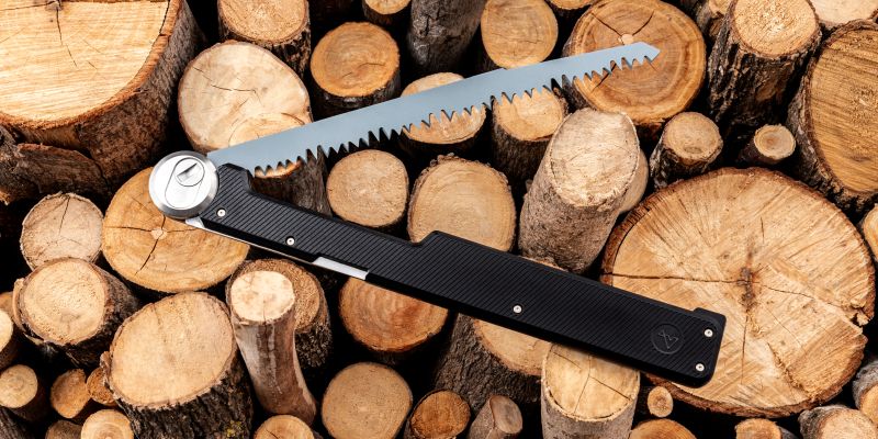 Combar is an multi-tool axe for your outdoor adventures - The Gadgeteer