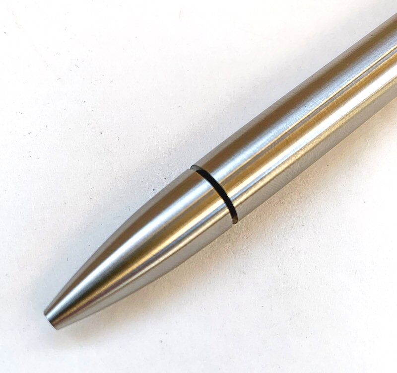 Can this smootherpro pen fit a Pilot G2 refill? The pen's length