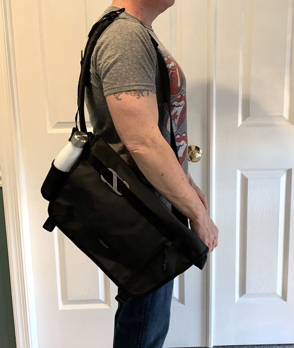 How Timbuk2 makes its messenger bags (pictures) - CNET