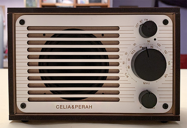 Celia & Perah R1 and R2 FM/Bluetooth speakers review - You can 