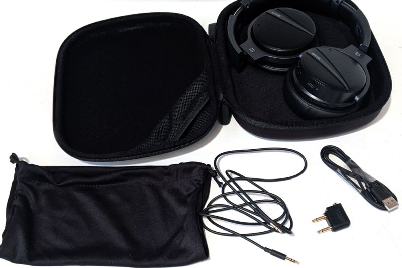 SHIVR 3D headphones 1