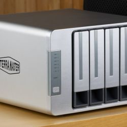 TerraMaster F5-422 Professional NAS Review