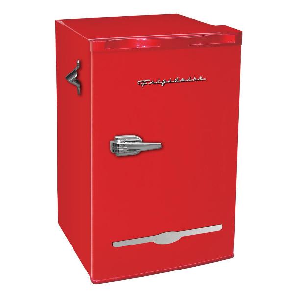 https://the-gadgeteer.com/wp-content/uploads/2020/05/retro-frigidaire-mini-fridge-01.jpg