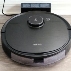 Ecovacs DEEBOT OZMO T8 AIVI robot vacuum/mop review