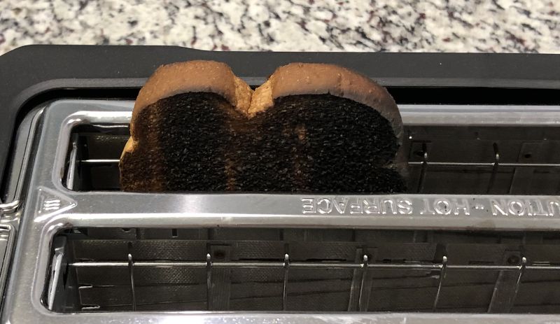 The Ikich Long Slot Toaster Is Excellent for Homemade Breads