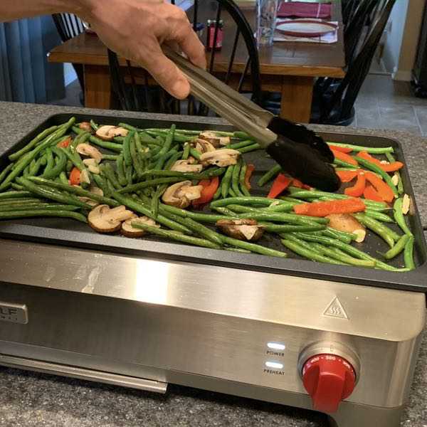 Wolf Gourmet Precision Griddle with Stainless Steel Lid Stainless