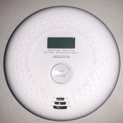 X- Sense SC01 10 Year Battery Smoke and Carbon Monoxide Detector with Display and Alarm review
