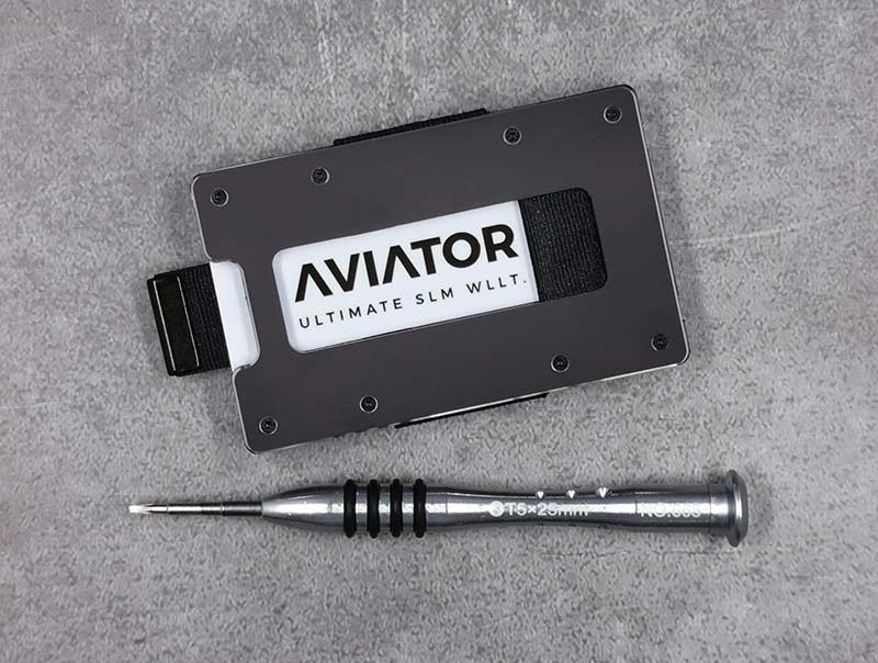 Aviator Slide wallet review - The Gadgeteer