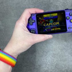 RK Console RK2020 retro handheld gaming device review
