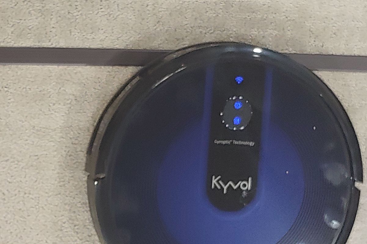 Kyvol E31 robot vacuum cleaner and mop review The Gadgeteer