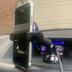 Scosche MagicGrip Wireless Charging Auto-Grip Mount review