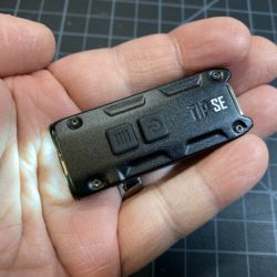 Nitecore TIP SE Dual-Core keychain EDC flashlight review