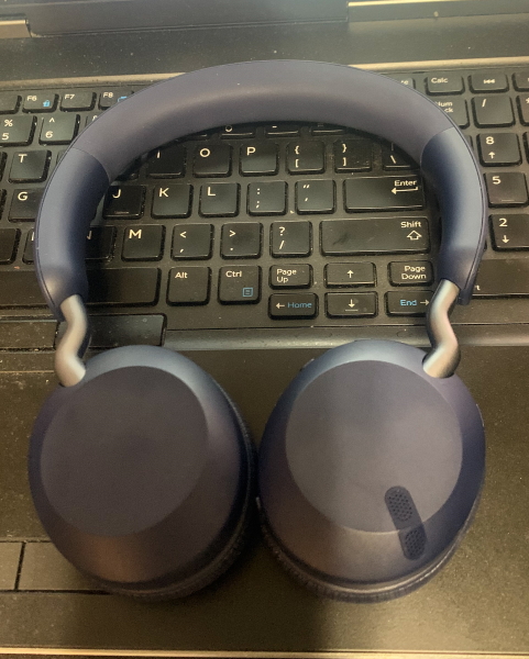 Jabra Elite 45h headset 3