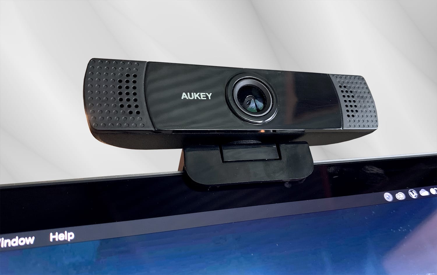 Look your best with this $15 Aukey 1080p webcam