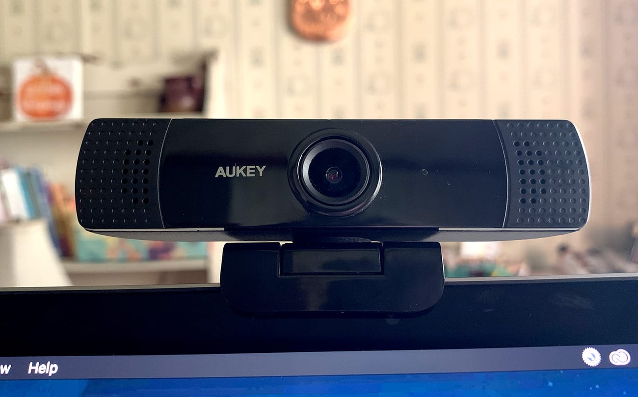 Look your best with this $15 Aukey 1080p webcam