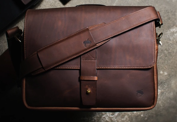 NutSac goes premium with a new all leather sathchel The Gadgeteer