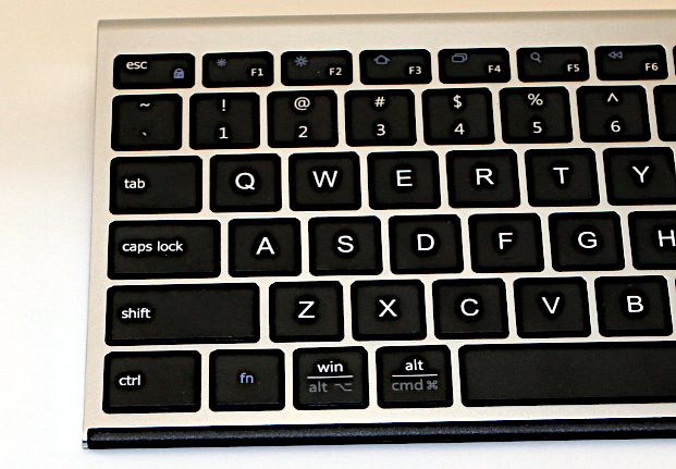 iClever Ultra Slim Full Size Rechargeable Wireless Keyboard review