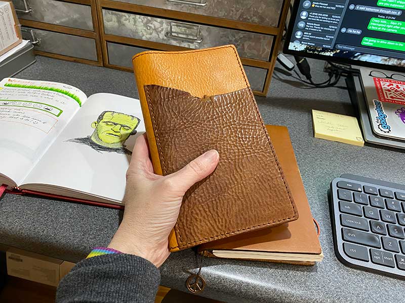 Traveler's Notebook, The Ultra-Lightweight and Customizable Travel