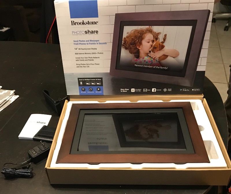 PhotoShare smart frame review The Gadgeteer