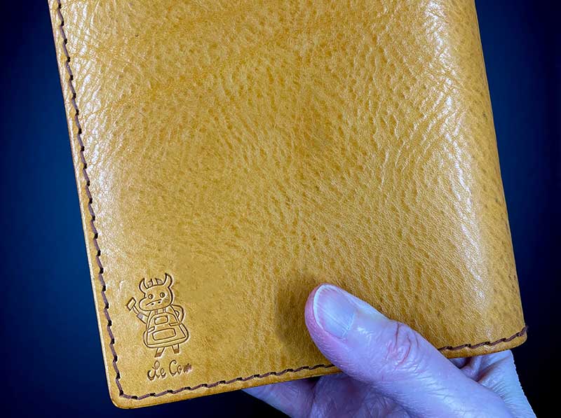 LeCow custom leather Traveler's Notebook cover review - The Gadgeteer