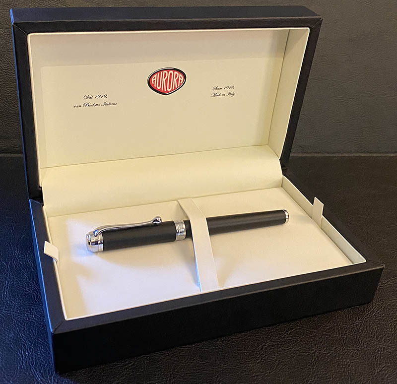 Aurora Talentum Finesse Fountain Pen review - The Gadgeteer