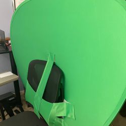 Gig Gear Cam-a-lot chair-mounted green screen background review
