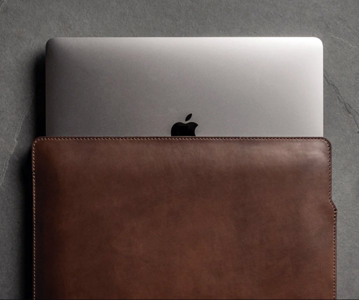 nomad leathersleevemacbook 1