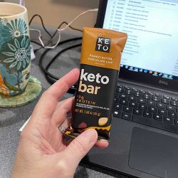 Perfect Keto Keto-friendly protein bars and cookies review