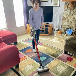 Dreametech T20 cordless vacuum cleaner review –  great suction for less money