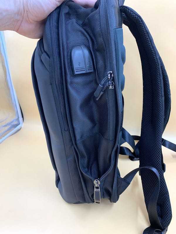 Zinmark backpack review - a bag with a split personality - The Gadgeteer