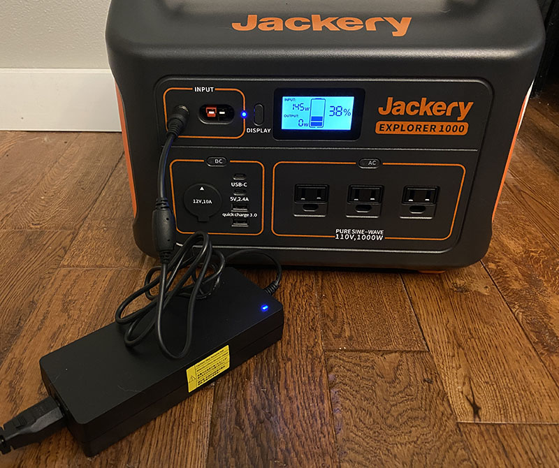 jackery SolarGenator1000 6