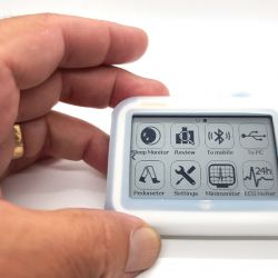 Wellue Checkme Pro health monitor review