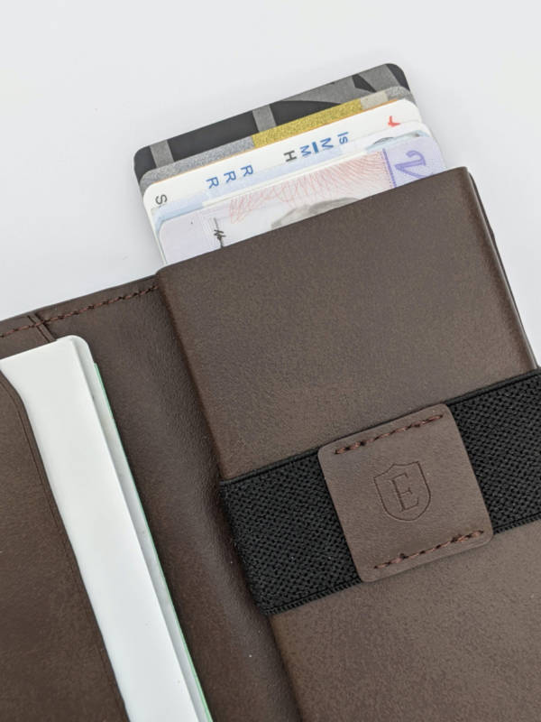 Ekster Parliament wallet review - The Gadgeteer