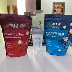 HLTH Code Complete Meal Keto-friendly meal shake review