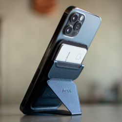 MOFT Snap-on Stand and iPhone 12Wallet review
