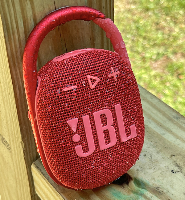 JBL Clip 3 Waterproof Portable Rechargeable Bluetooth Speaker [Multiple  Colors]