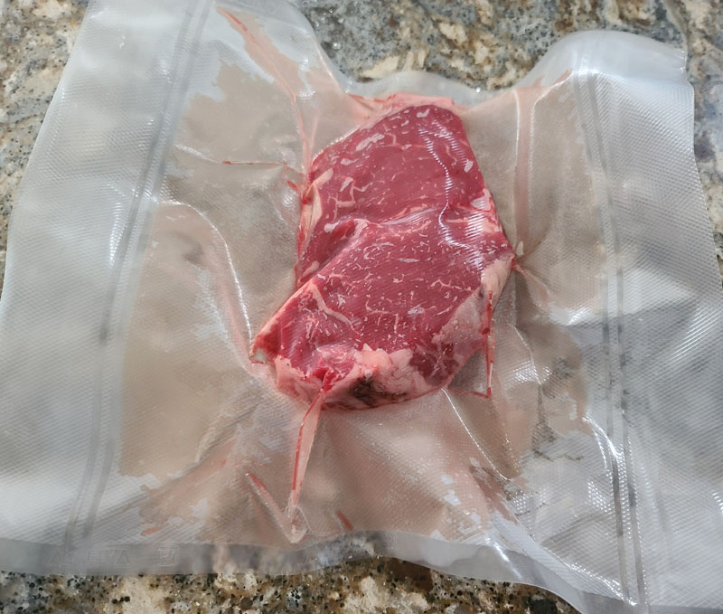 Anova Precision Vacuum Sealer Pro keeps food fresh - Rave & Review