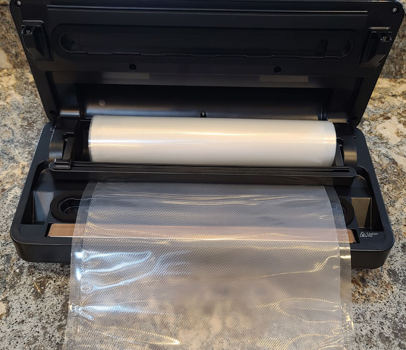 Anova Precision Vacuum Sealer Pro keeps food fresh - Rave & Review