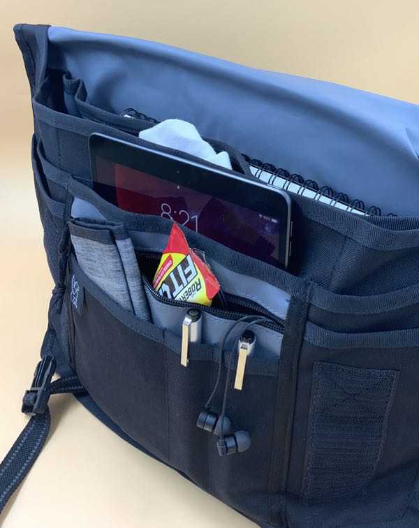 Chrome Buran III messenger bag review - a big, balanced