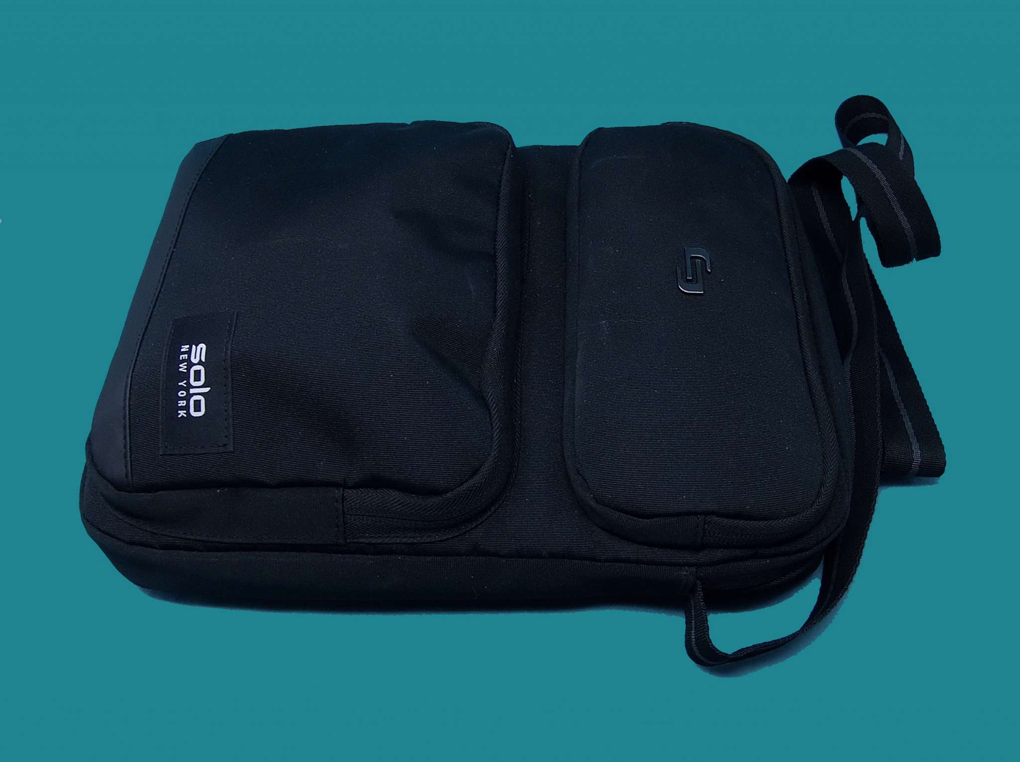 Solo New York Ludlow universal tablet sling bag review The Gadgeteer